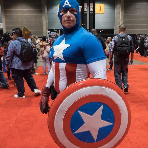 Captain America cosplay depicting Steve Rogers in iconic superhero costume ahead of Avengers Doomsday trailer release