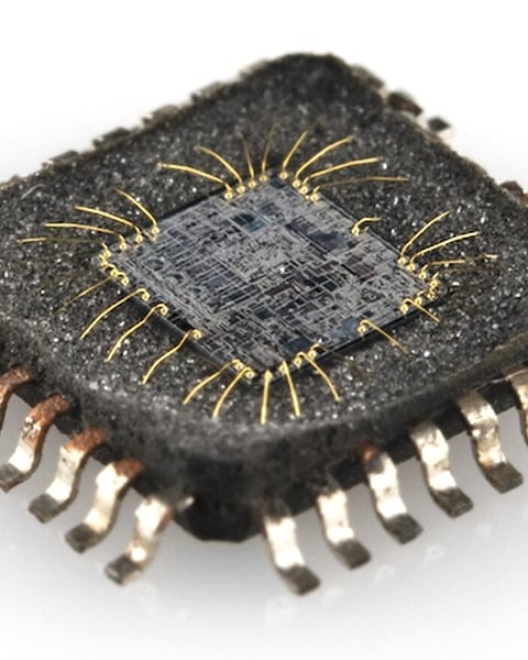 Integrated circuit chip showing semiconductor components dependent on helium for wafer cooling and plasma etching