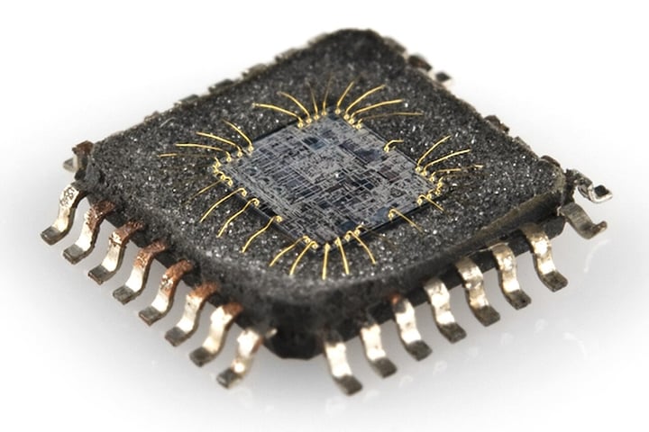 Integrated circuit chip showing semiconductor components dependent on helium for wafer cooling and plasma etching