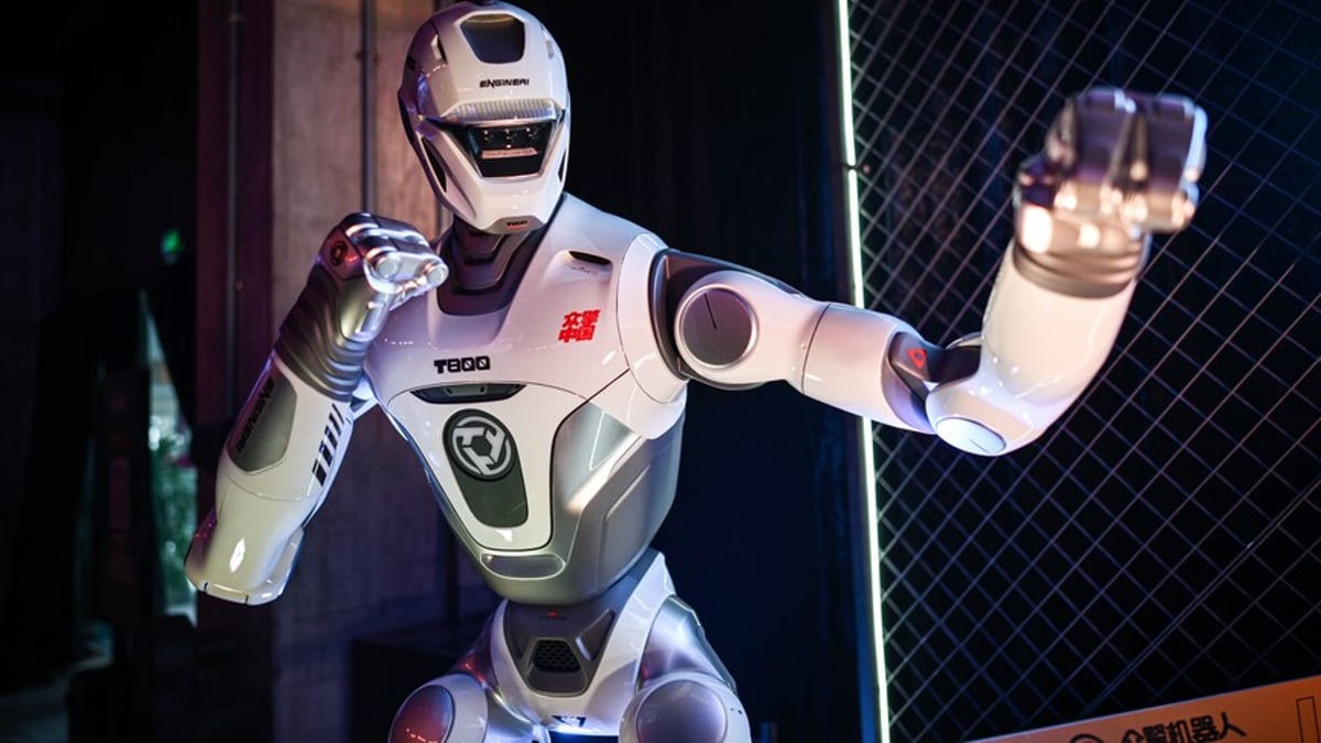 AgiBot humanoid robot models displayed at the World AI Conference 2026 in Shanghai China