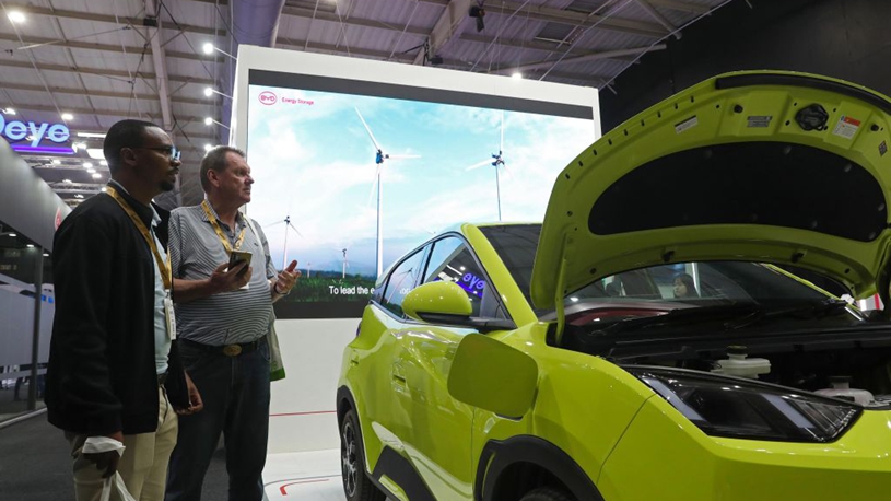 Chinese electric vehicles on an assembly line. EY-Parthenon estimates $23.6 trillion to reduce US-Europe dependence on Chinese supply chains.