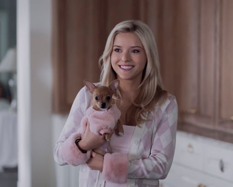 Lexi Minetree as a teenage Elle Woods in Amazon's Legally Blonde prequel series Elle