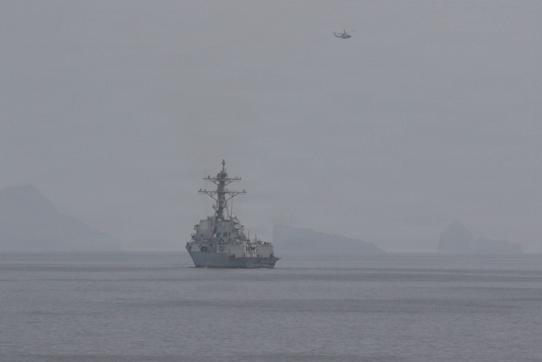 U.S. CENTCOM naval forces escorting Maersk container ship through Strait of Hormuz, April 2026