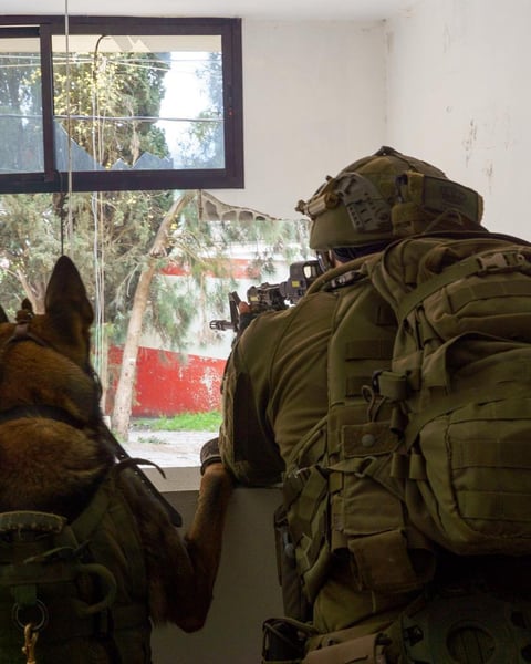 IDF soldiers from the 98th Division operating in southern Lebanon security zone