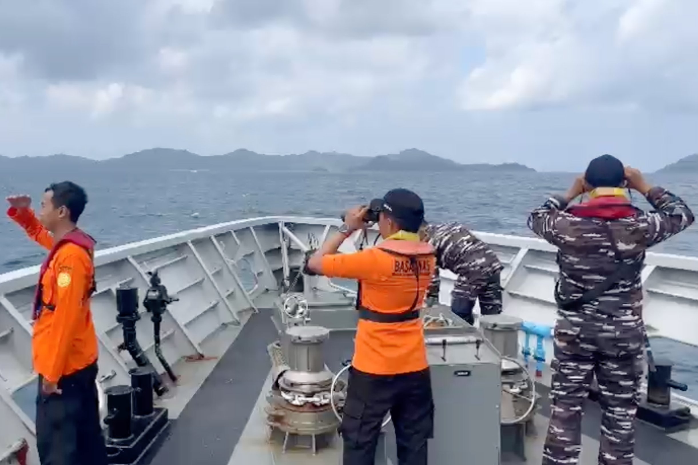 Rescue crew searches for survivors from the sunken Indonesian ferry KM Nurul Salsa in the Banda Sea off South Sulawesi