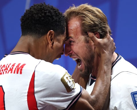 Harry Kane and Jude Bellingham celebrate after England beat DR Congo 2-1 in the World Cup 2026 Round of 32 in Atlanta