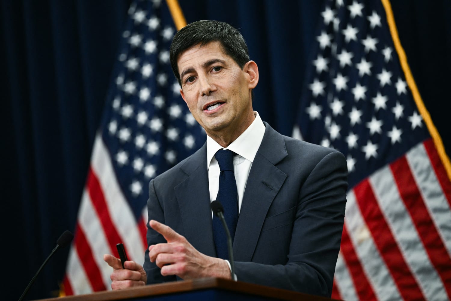 Federal Reserve Chair Kevin Warsh addressing interest rate policy and inflation in 2026