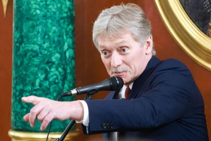 Dmitry Peskov warns that deploying nuclear weapons in Baltic states would increase regional security risks.