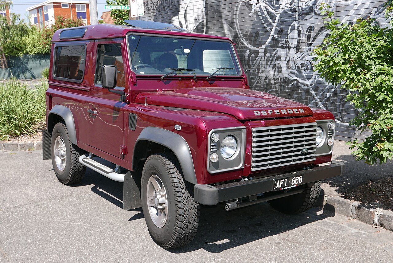 2015 Land Rover Defender 90 three-door wagon in silver
