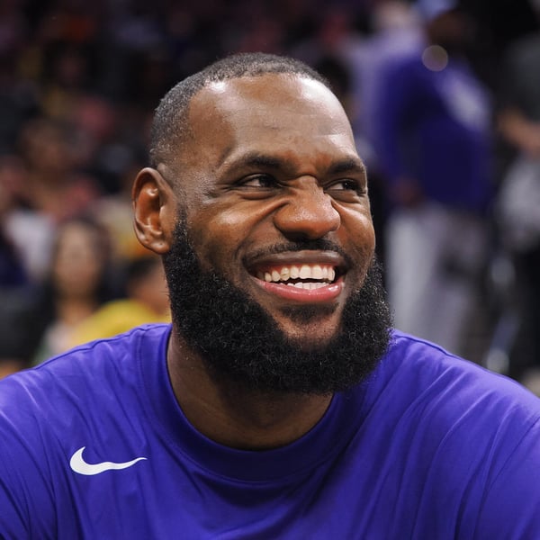 LeBron James Philadelphia 76ers jersey sales break Ohtani all-sport record