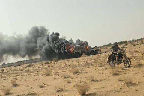 Burning vehicle from Mali military convoy attack near Tabankort by JNIM and Tuareg separatists that killed 50 soldiers