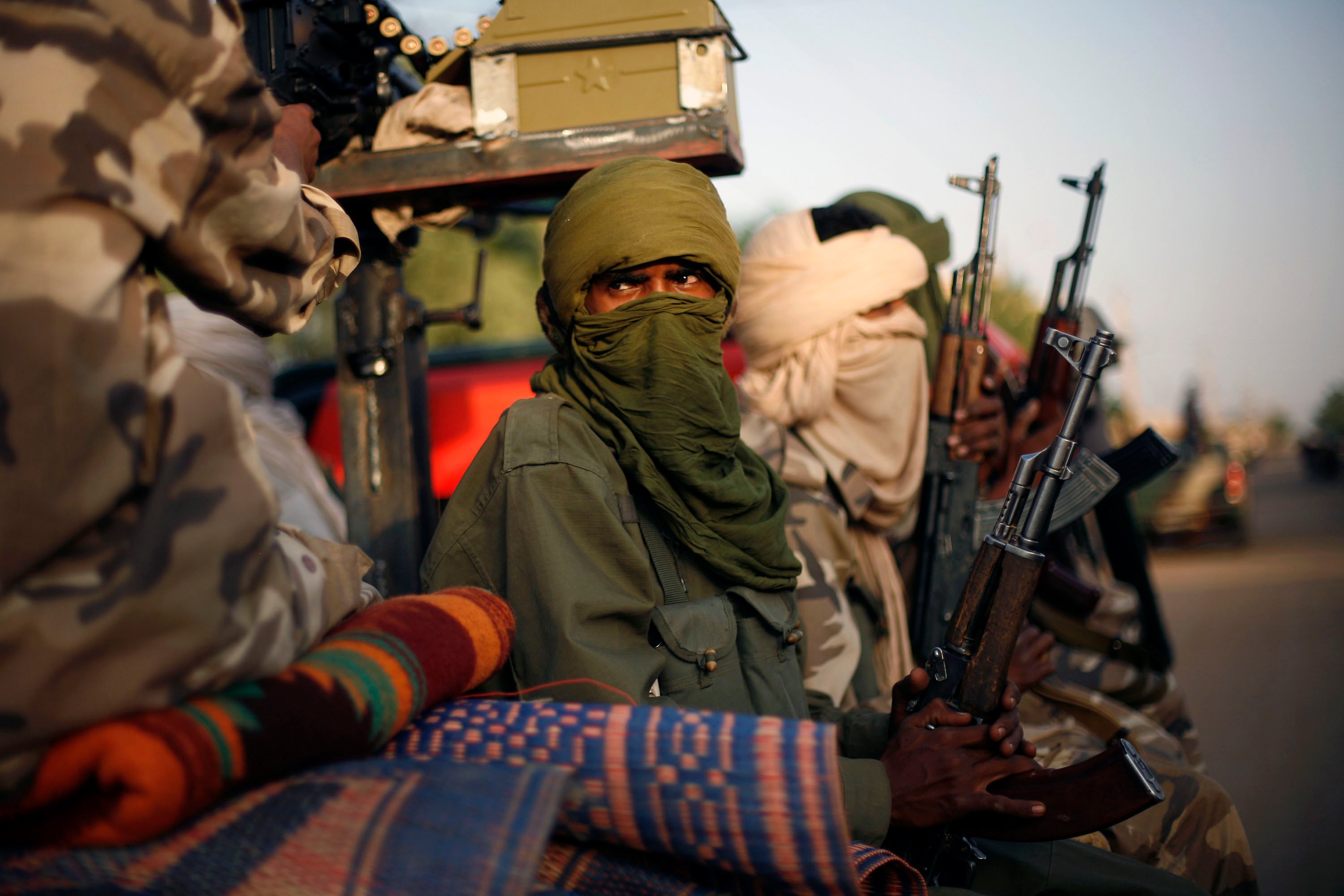 Malian soldiers on patrol in the Sahel as JNIM and allied armed groups expand territorial control across the region