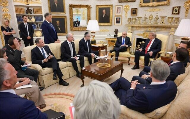 Israeli PM Benjamin Netanyahu and President Donald Trump with aides at the White House