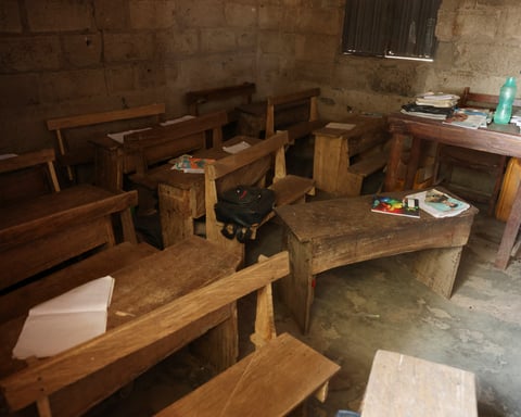 Security personnel at Oyo state schools after 46 students and teachers were kidnapped on May 15