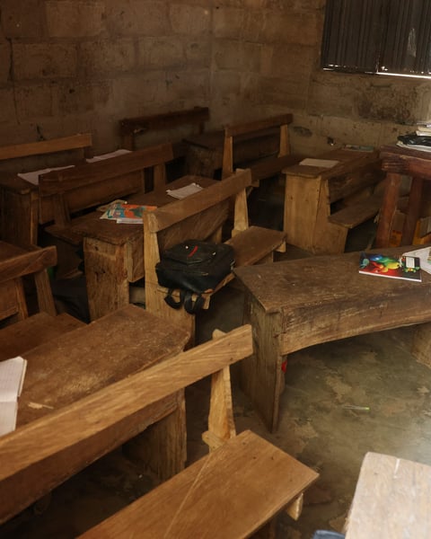 Security personnel at Oyo state schools after 46 students and teachers were kidnapped on May 15