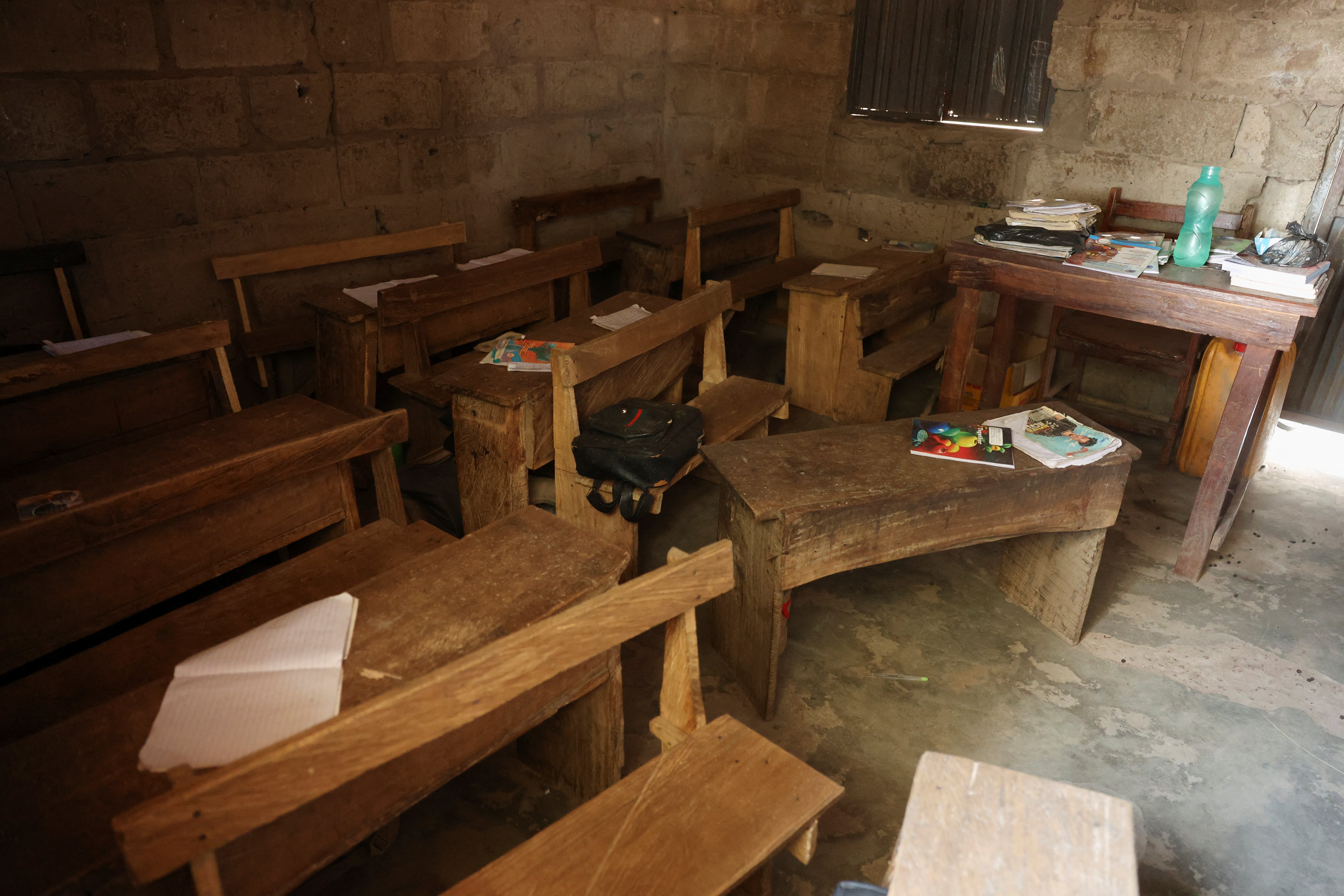 Security personnel at Oyo state schools after 46 students and teachers were kidnapped on May 15