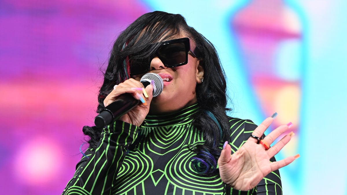 R&B singer Nivea reveals leukemia diagnosis at age 44