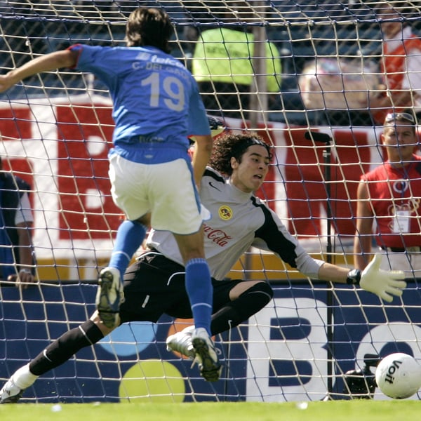 Guillermo Ochoa in his early Club America career circa 2005