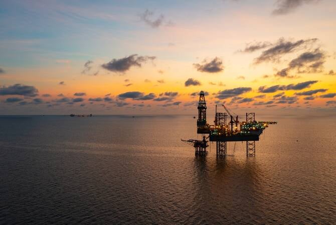 Oil markets showing Brent crude price movement amid Iran war