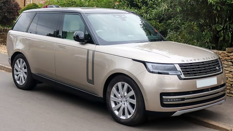 2022 Land Rover Range Rover SE P440e hybrid SUV front view