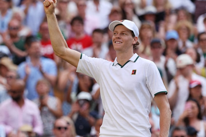 Jannik Sinner celebrates winning the Wimbledon 2026 title against Alexander Zverev