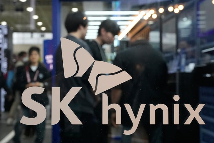 SK Hynix logo at World IT Show in Seoul ahead of record Nasdaq IPO 2026