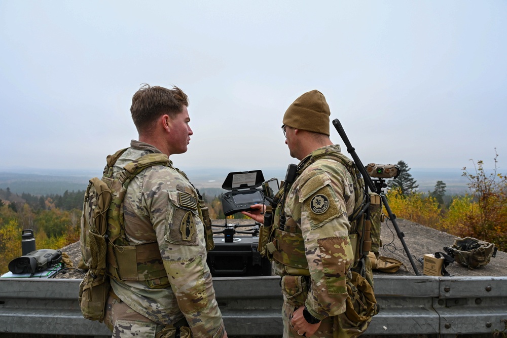 US Army soldiers preparing to launch a Switchblade 600, the AeroVironment system central to the Army's new counter-drone contract