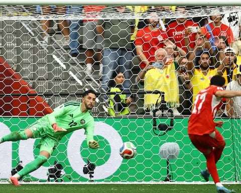 Switzerland players celebrate World Cup 2026 quarterfinal qualification after Colombia penalty shootout win