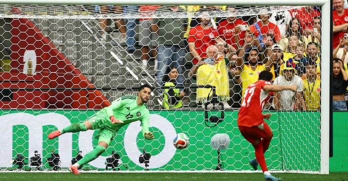 Switzerland players celebrate World Cup 2026 quarterfinal qualification after Colombia penalty shootout win
