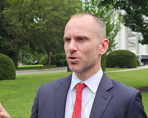 Tether CEO Paolo Ardoino photographed at the White House during US crypto policy discussions in 2026