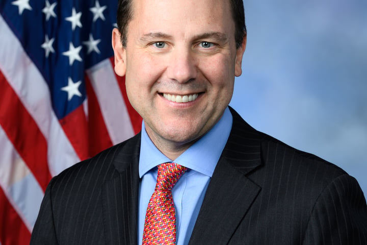 Official portrait of Rep. Tom Kean Jr., who disclosed a depression diagnosis after missing 140 House votes
