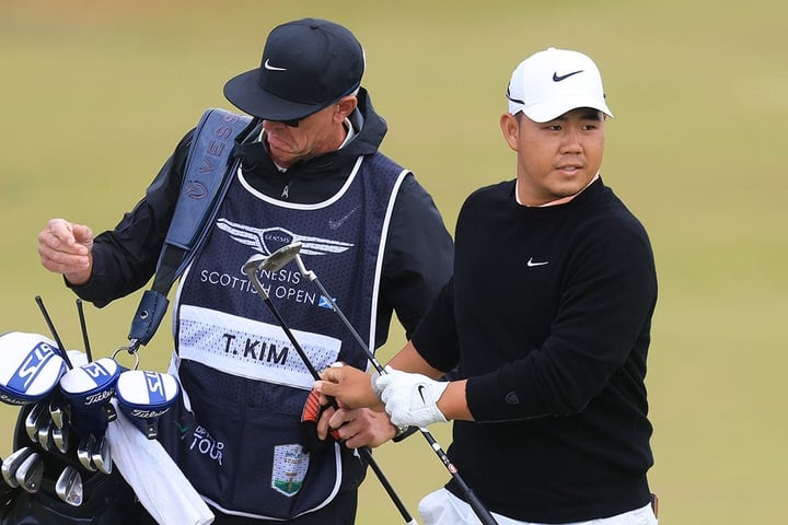Tom Kim celebrates winning the Genesis Scottish Open at The Renaissance Club in North Berwick, Scotland