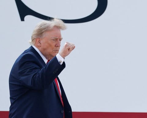 Trump Says Iran's Denuclearization Is Moving Along Well as Talks Focus on Shipping Fees