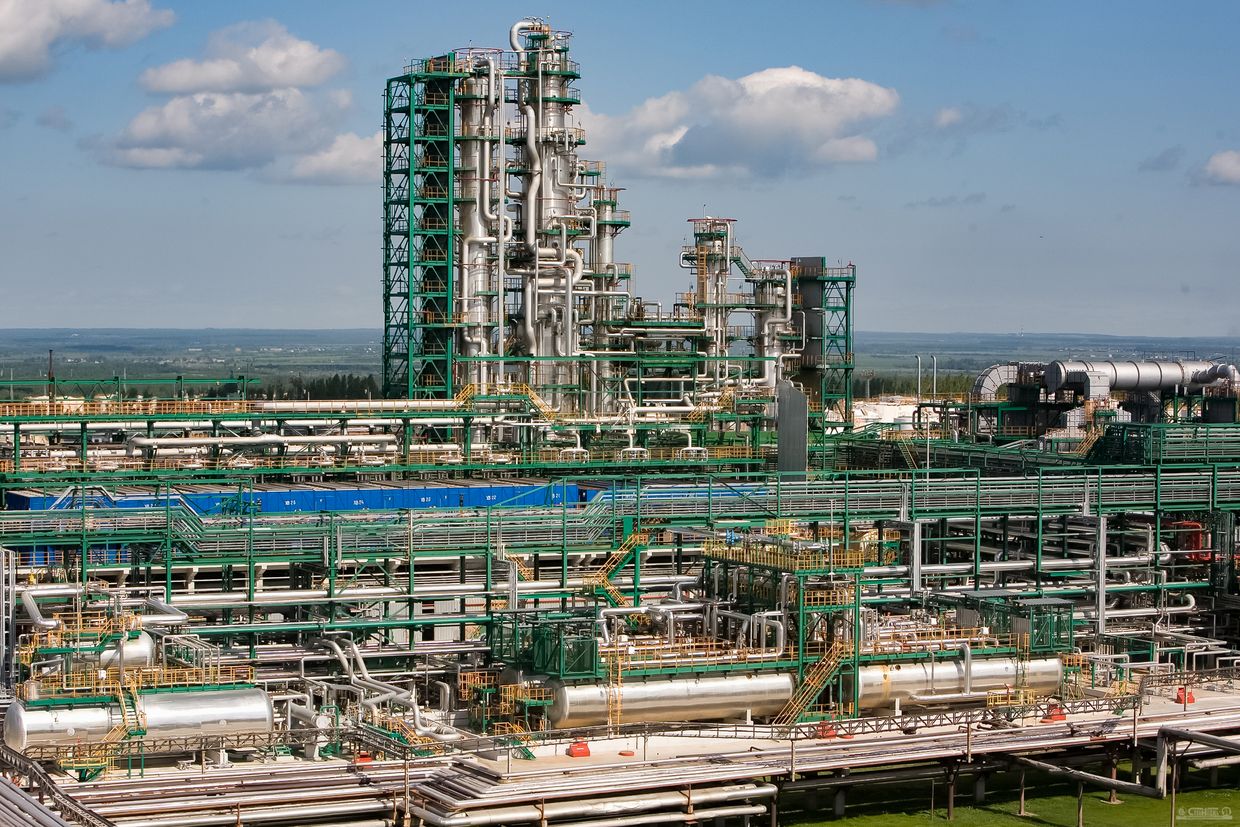 Slavneft-Yanos oil refinery in Yaroslavl Oblast Russia targeted by Ukrainian drones in July 2026