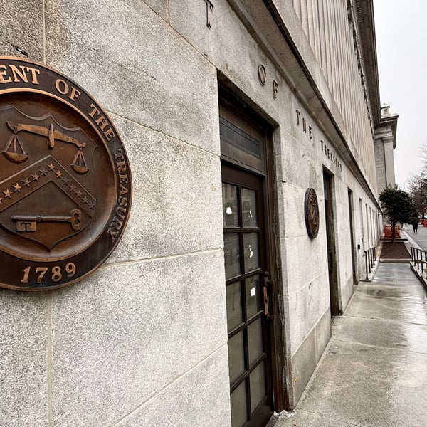 US and UK Treasury officials co-signed a 10-point bilateral roadmap for tokenized finance and stablecoin regulation