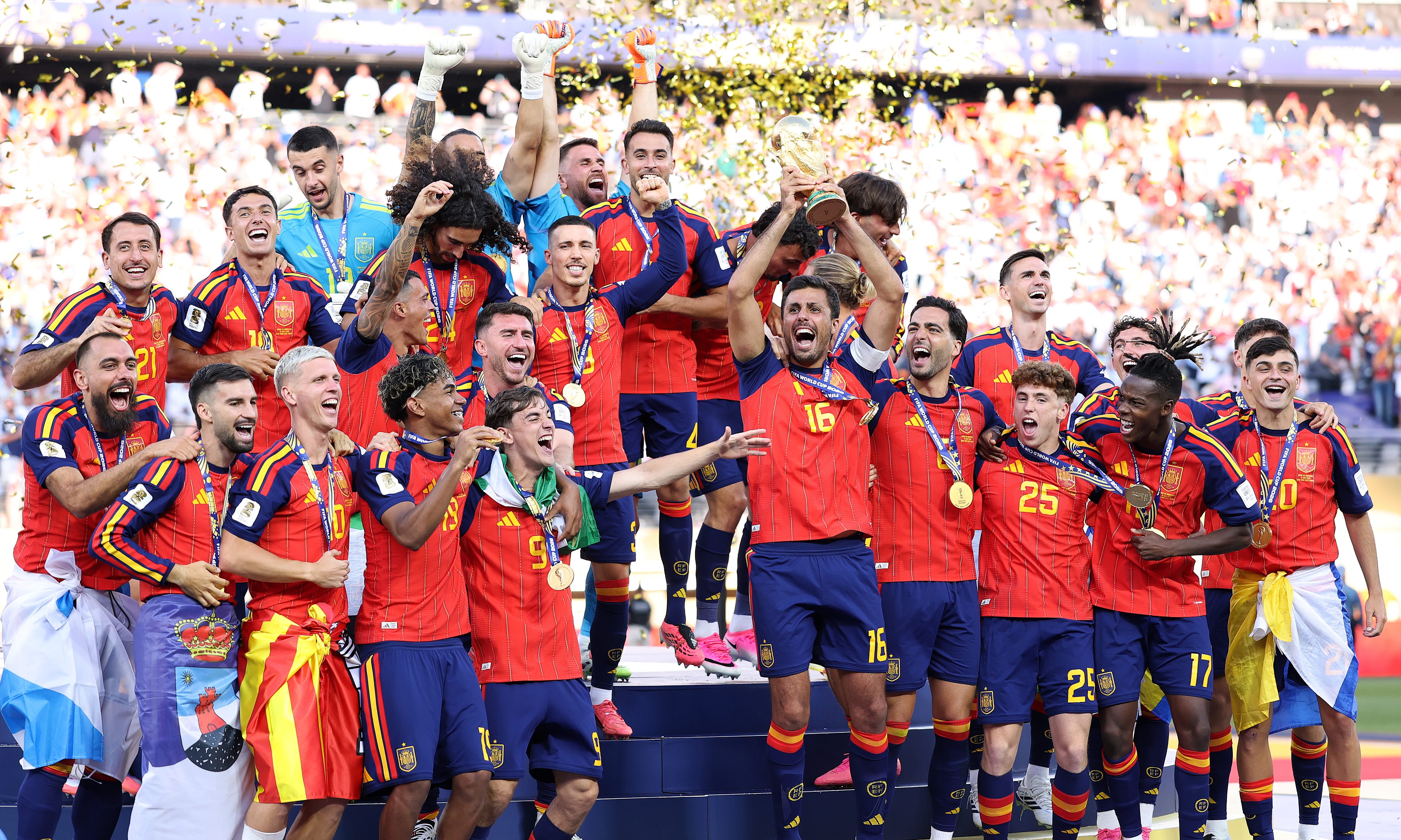 2026 FIFA World Cup Final Spain players celebrate winning MetLife Stadium