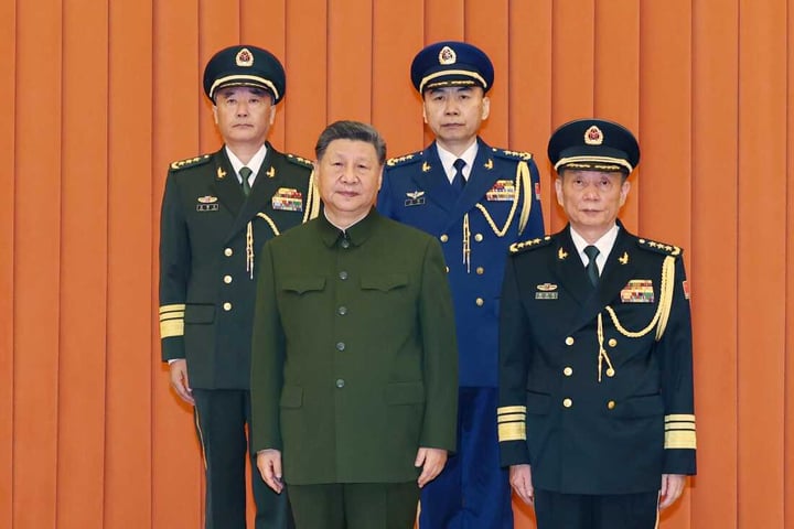 Xi Jinping presiding over military promotion ceremony in Beijing July 2026 presenting orders to PLA generals