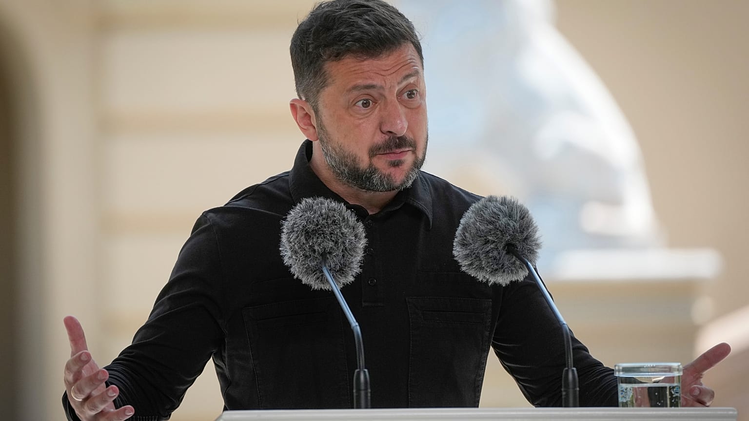 Ukrainian President Zelenskyy warns of massive Russian attack within 48 hours after Kyiv arms exhibition strike