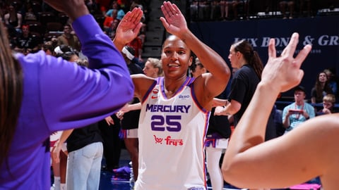 Alyssa Thomas at her No. 25 jersey retirement ceremony at the Connecticut Sun on August 7 2026