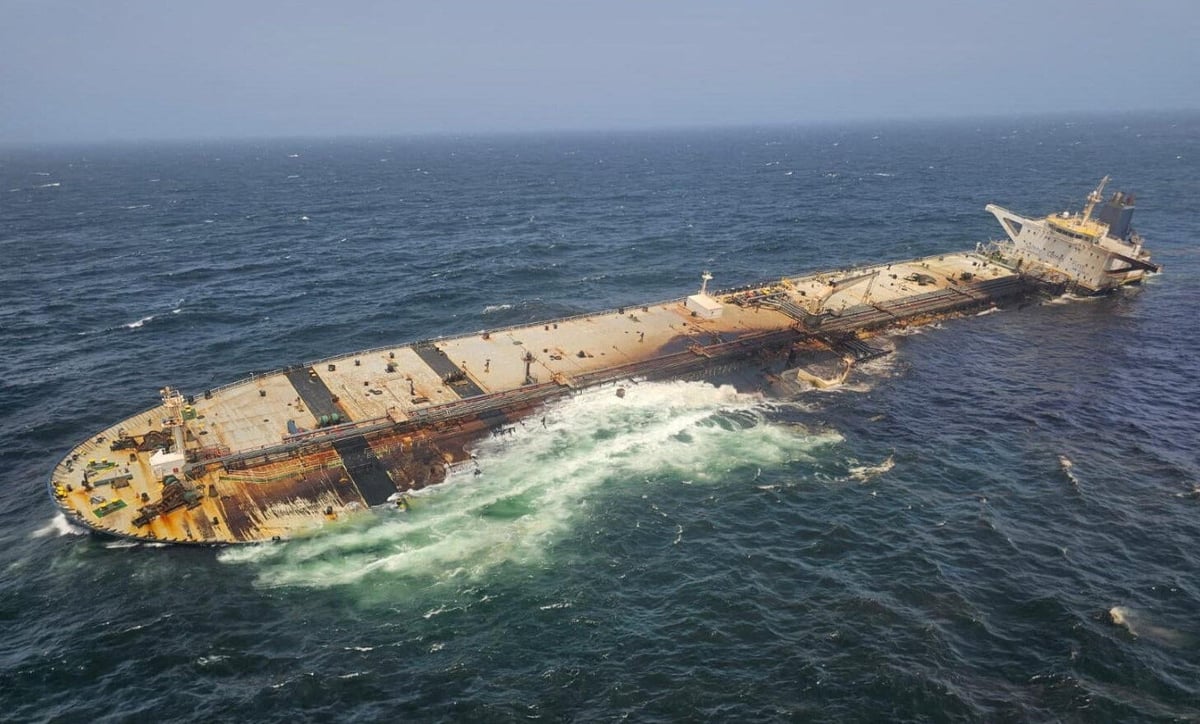 The half-sunken oil tanker Caroline Bezengi, a sanctioned Russian shadow fleet vessel, adrift off the coast of Oman after a June 2026 explosion