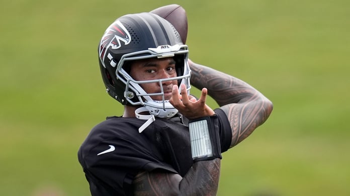 Tua Tagovailoa throwing at Atlanta Falcons preseason camp 2026