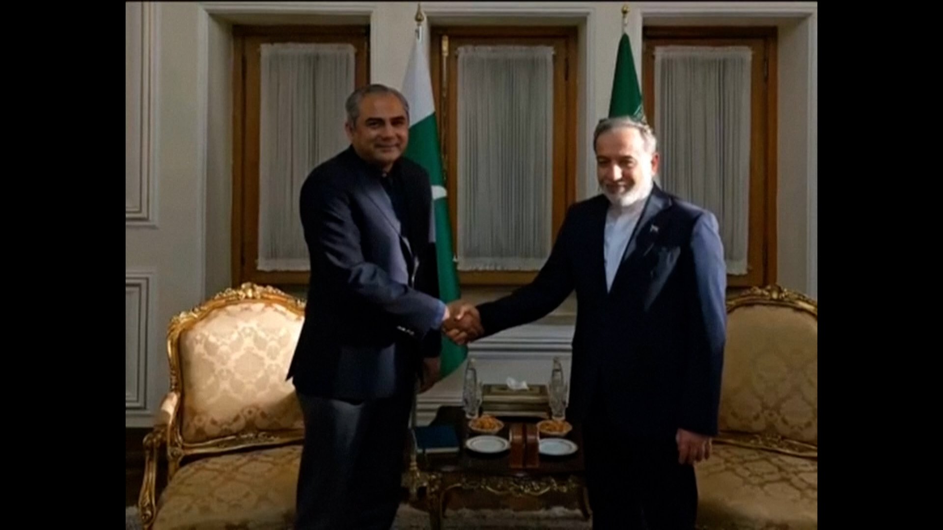 Diplomatic meeting in Tehran regarding Hormuz strait negotiations August 2026