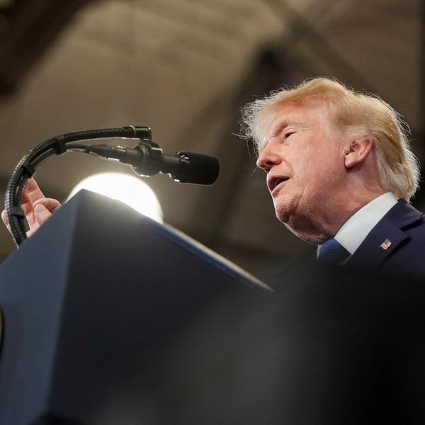 Donald Trump threatens to bomb Oman as Iran war 60-day deal expires