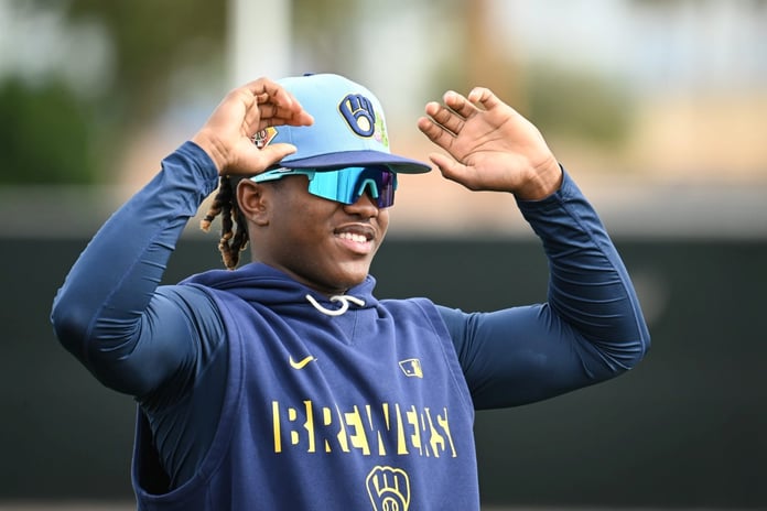 Jesús Made batting for Double-A Biloxi Shuckers Milwaukee Brewers top prospect 2026