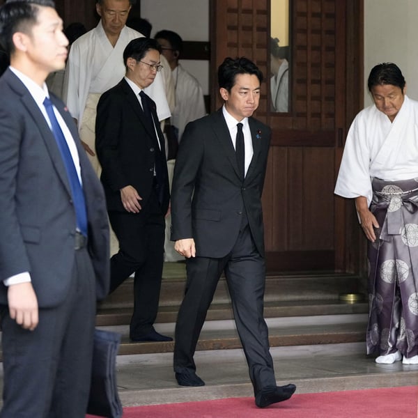 Japan Defense Minister Shinjiro Koizumi at Yasukuni Shrine Tokyo WWII anniversary