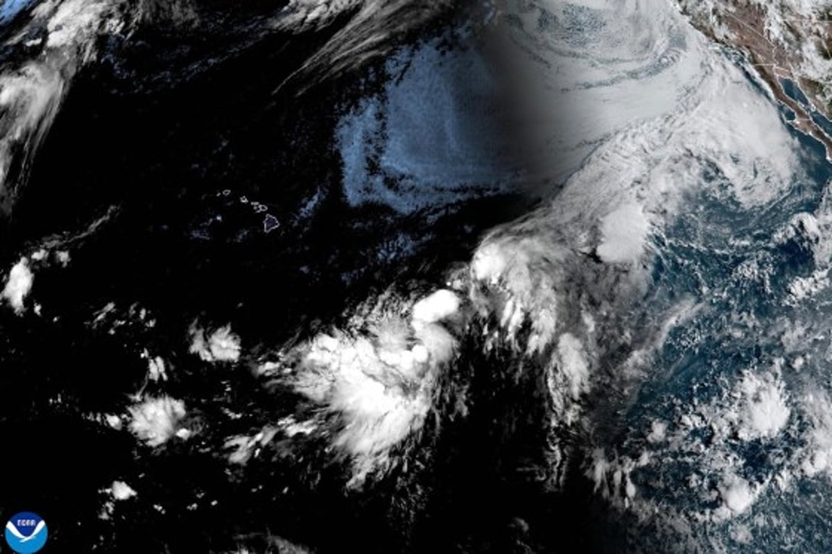 Satellite image of Tropical Storm Lala approaching Hawaii with hurricane warning issued for Big Island