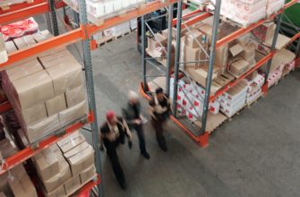 A wildberries employee contracted mouse fever in a warehouse and