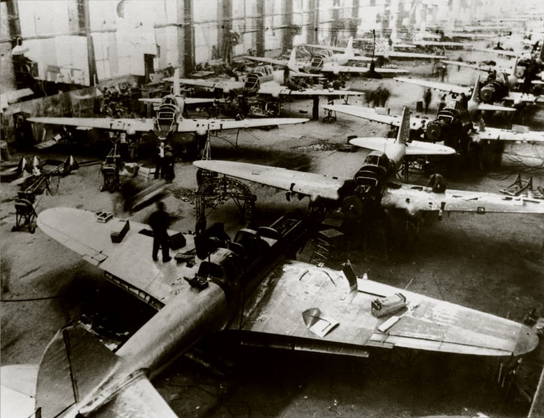 Assembly of the IL-2 attack aircraft at the Kuibyshev Aircraft Plant, in 1942
