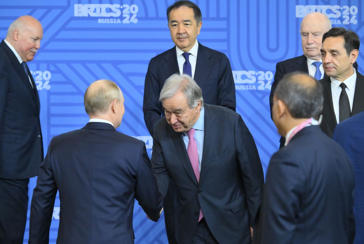 Russian President Vladimir Putin and UN Secretary-General Antonio Guterres