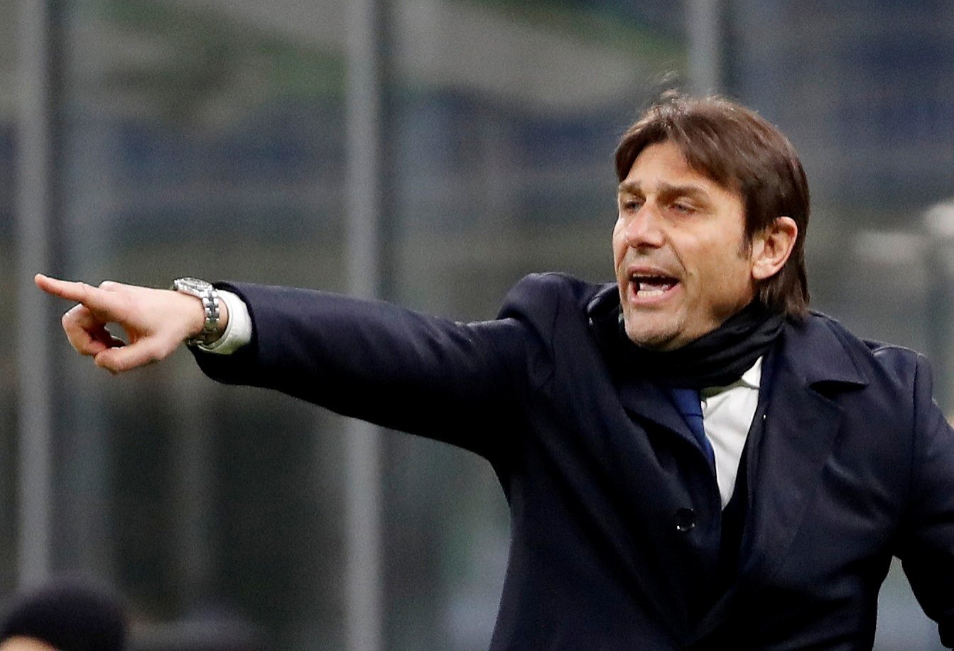 Then inter milan coach antonio conte reacts during a serie